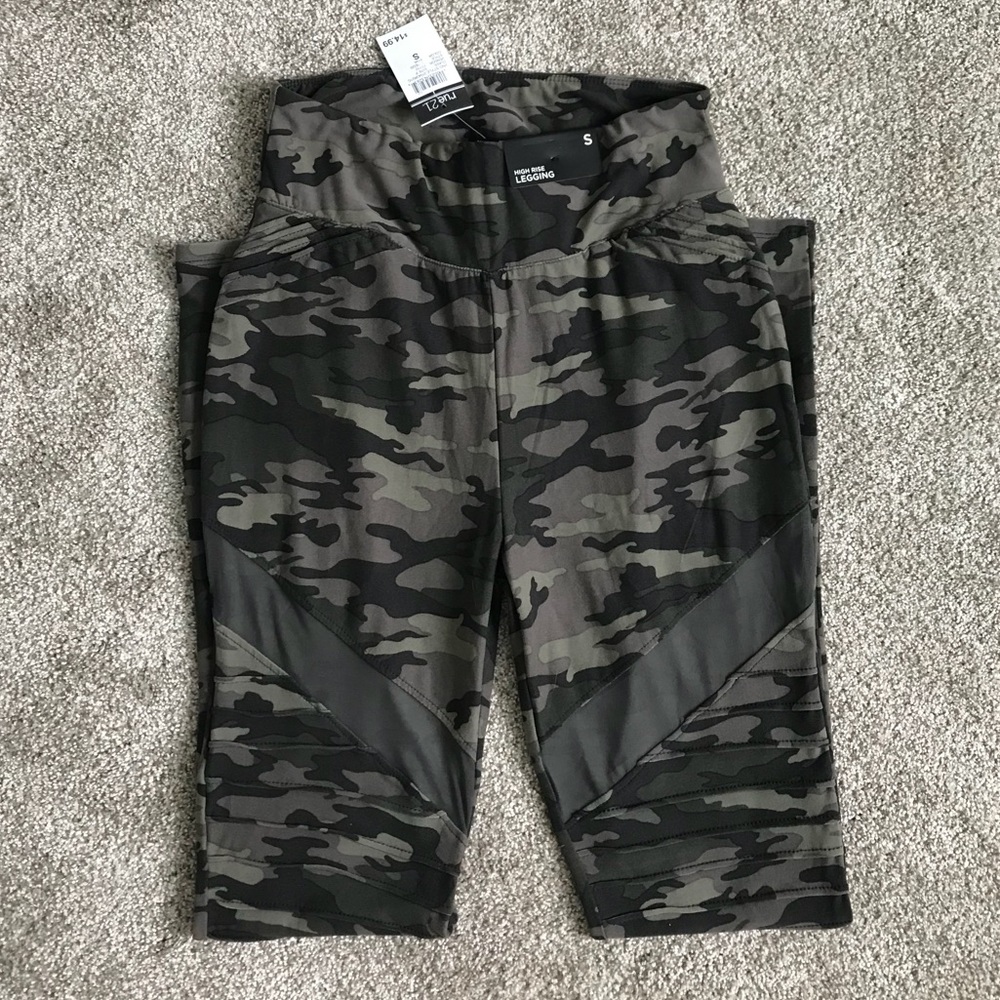 Rue 21 Camo Moto Mesh high rise legging (Small)NWT